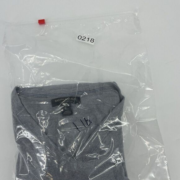 Banana Republic Sweater Men's Large Gray Silk Knit Long Sleeve V-Neck Cashmere - Picture 9 of 9